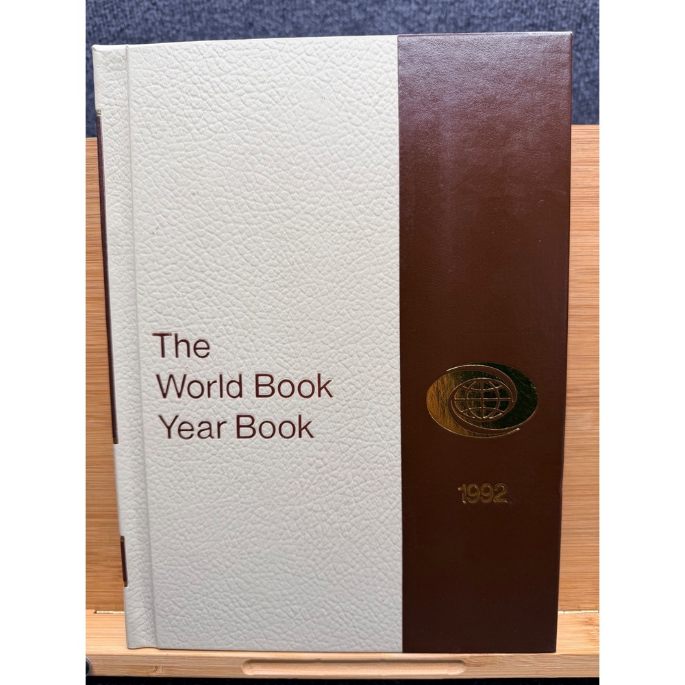 1992 World Book Year Book Annual Supplement Review of 1991 Events Hardcover